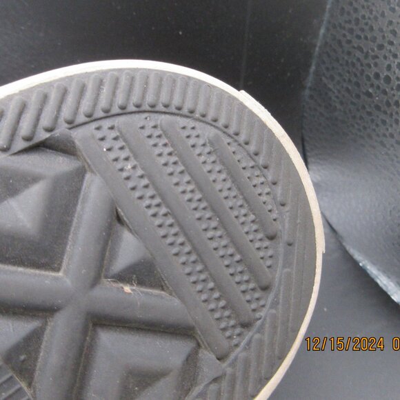 CONVERSE ALL STAR~SILVER MESH SEQUINED~GREAT FOR WEDDING~SIZE 8 - Picture 5 of 9